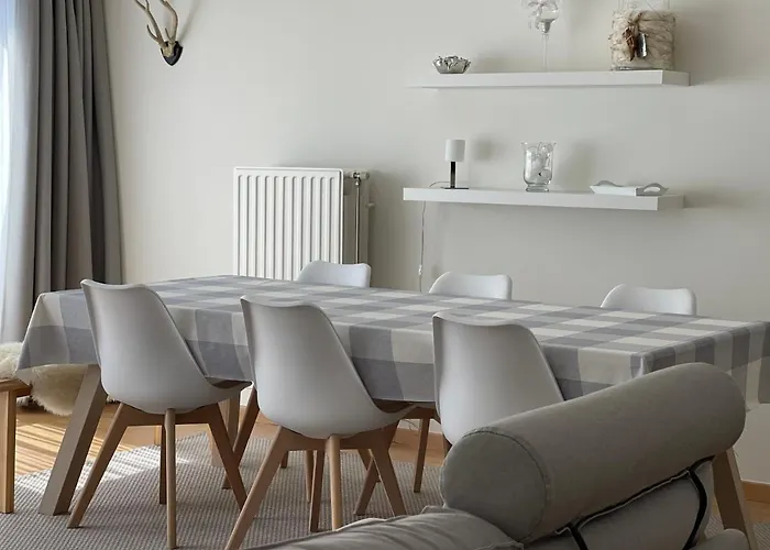 Perfect Gelegen Met Gratis Parkeerplaats アパート *